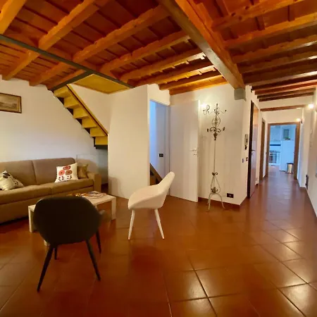 Apartamento Cozy 4th And Top Floor Florença