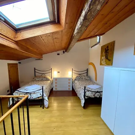Apartamento Cozy 4th And Top Floor Florença